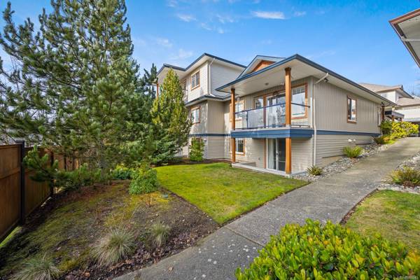 930 Braidwood Rd #211, Courtenay, BC V9N 3R9