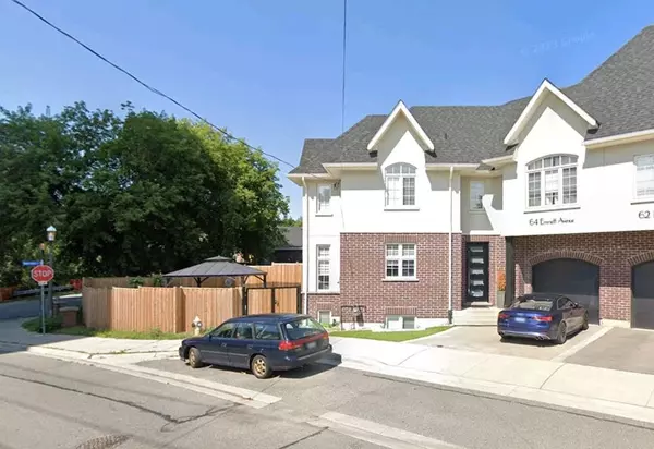 64 Emmett AVE, Toronto W04, ON M6M 2E6