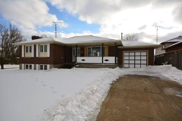 42 Northridge DR, West Lincoln, ON L0R 2A0