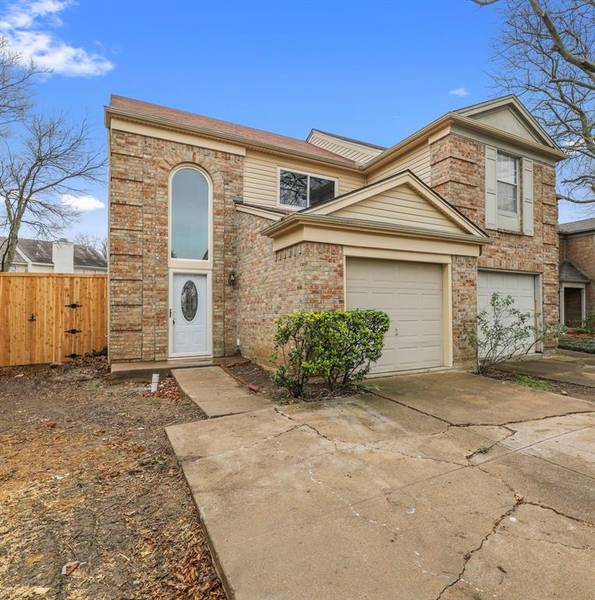 1518 Maybrook Court, Arlington, TX 76014