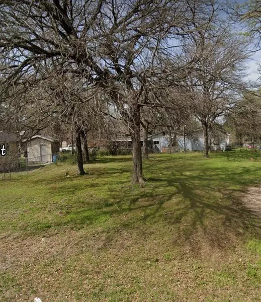 2916 Cedarhill Street, Granbury, TX 76048