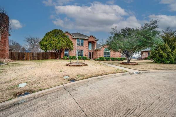 3808 Kentucky Court, Grand Prairie, TX 75052