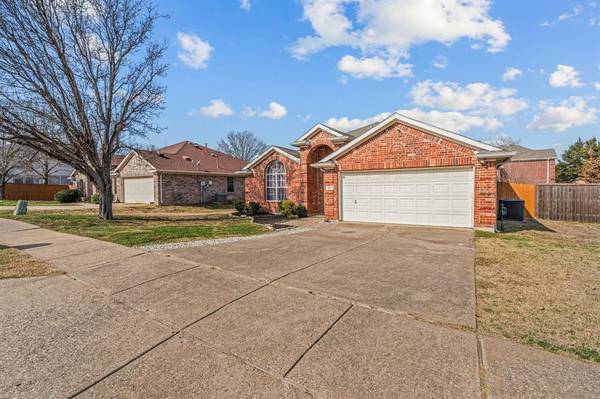 Denton, TX 76210,817 Dawnlight Drive