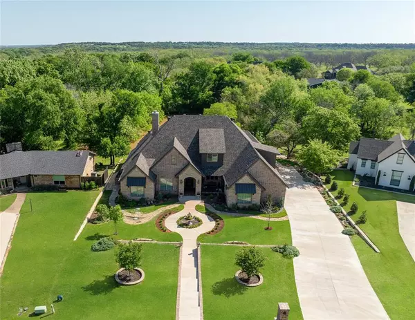 8515 Kingsley Circle, Granbury, TX 76049