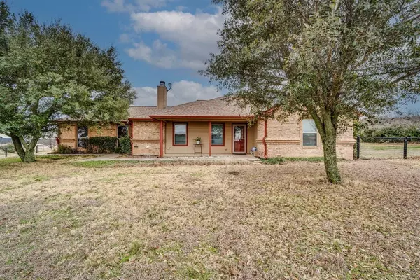 125 Stella Lane, Springtown, TX 76082