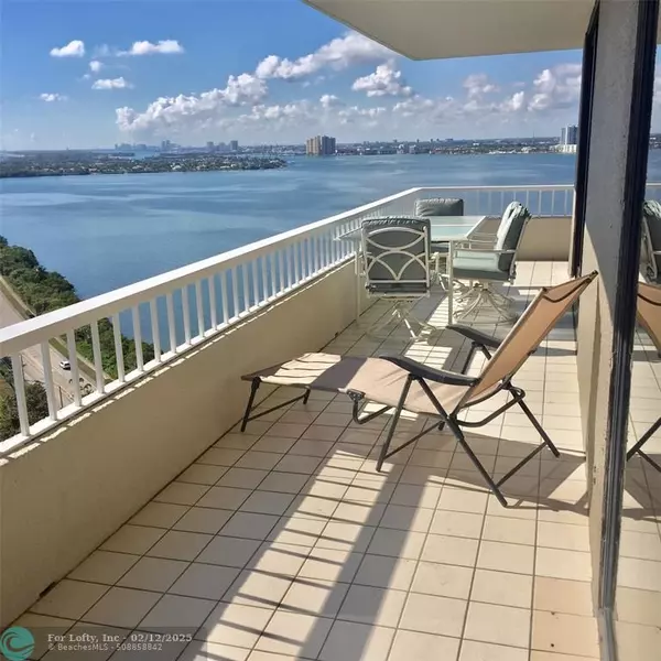 5550 N Ocean Drive  #22B, Singer Island, FL 33404