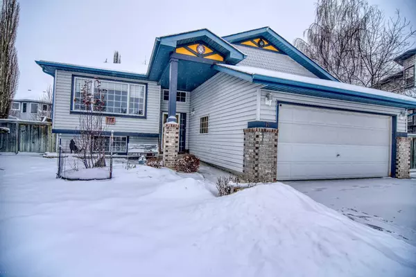 Cochrane, AB T4C 1N4,6 Meadow Close