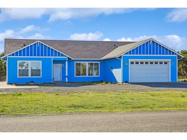 891 SEABIRD DR SW, Bandon, OR 97411