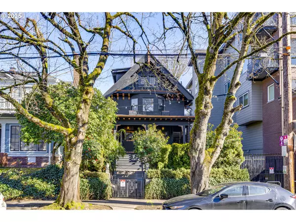 224 NW 20TH AVE, Portland, OR 97209