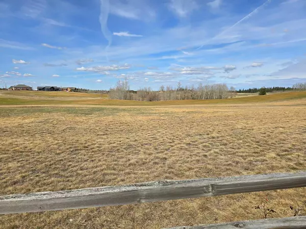 Rural Ponoka County, AB T4J 0B3,513 Dunes Ridge DR