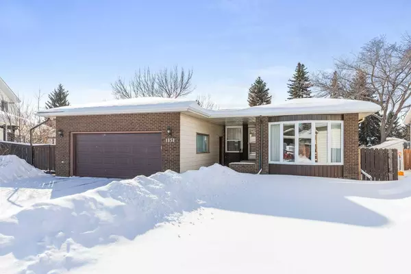 Edmonton, AB T6J 5C1,1851 104A ST NW