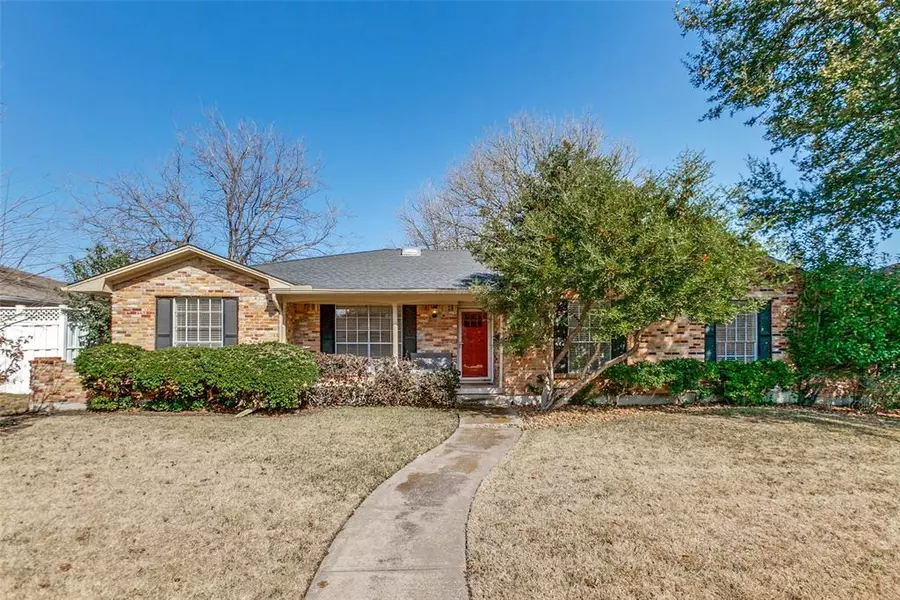 7721 La Manga Drive, Dallas, TX 75248