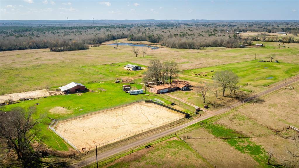 511 County Road, Carthage, TX 75633