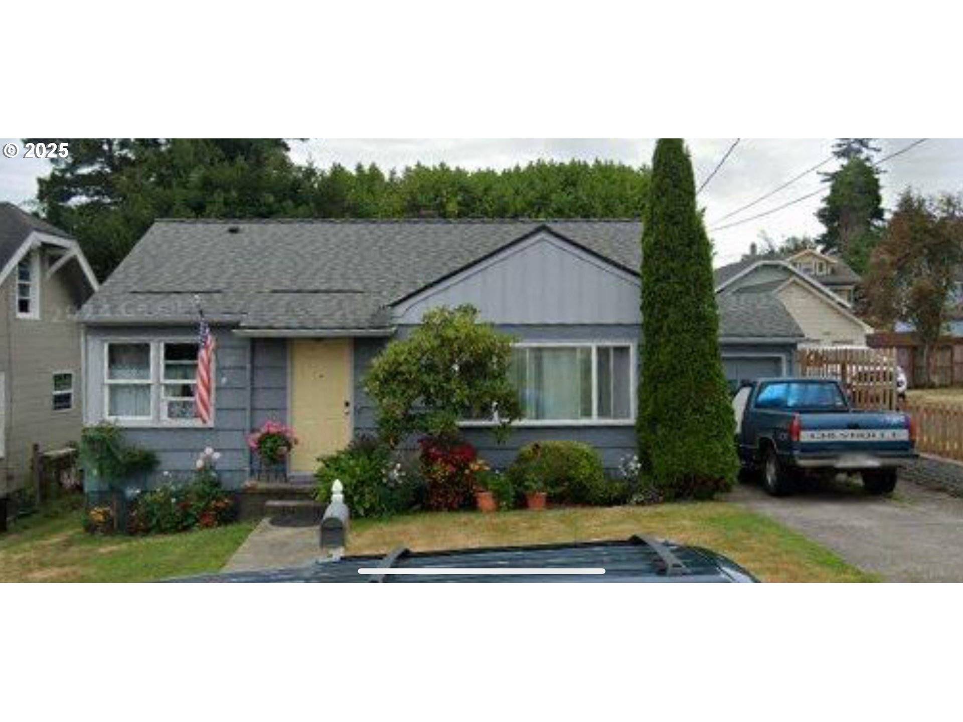 Astoria, OR 97103,1469 9TH ST