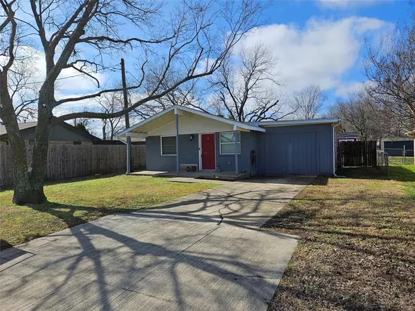 203 S 1st Street, Sanger, TX 76266