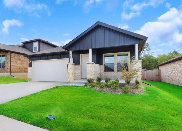 119 Brookline Drive, Terrell, TX 75160