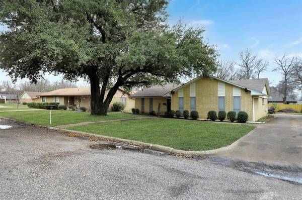 507 Park Street, Farmersville, TX 75442