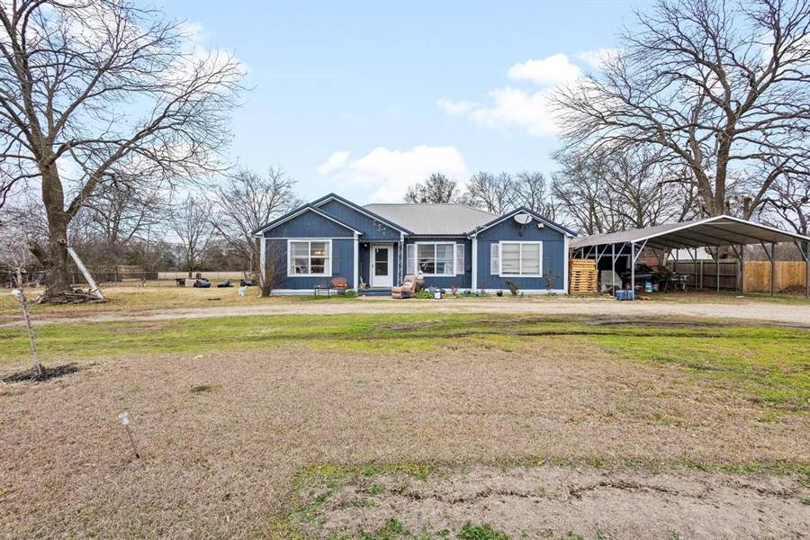 617 W Bells Boulevard, Bells, TX 75414