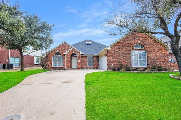 5831 Lorenzo Drive, Grand Prairie, TX 75052