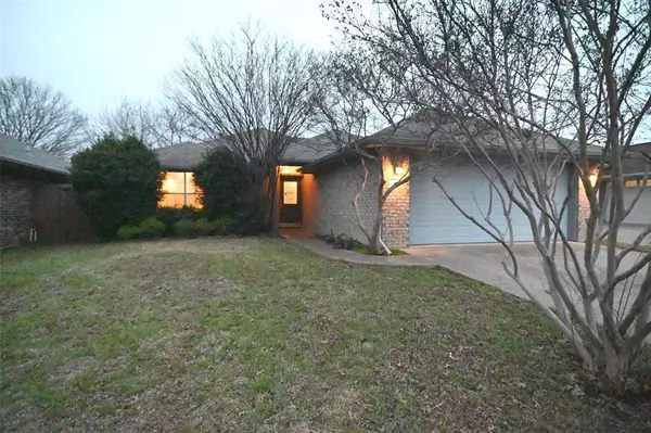 716 Azalea Trail, Waxahachie, TX 75165