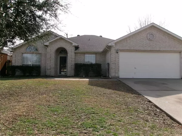 1215 Darbytown Road, Grand Prairie, TX 75052