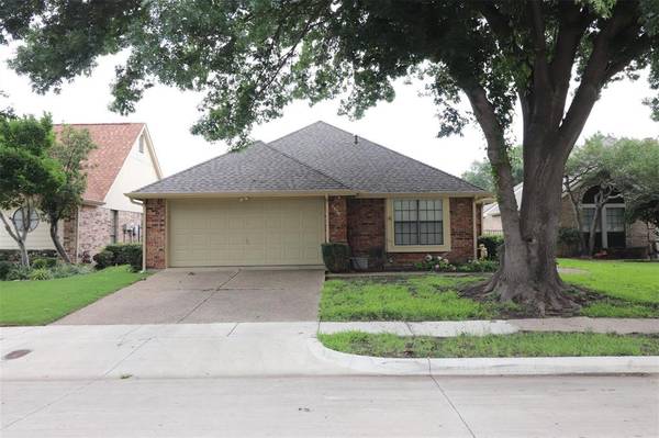 2834 Laurel Oaks Drive, Garland, TX 75044