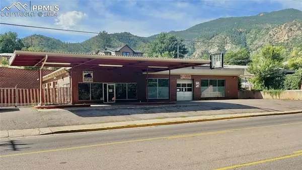 449 Manitou AVE, Manitou Springs, CO 80829