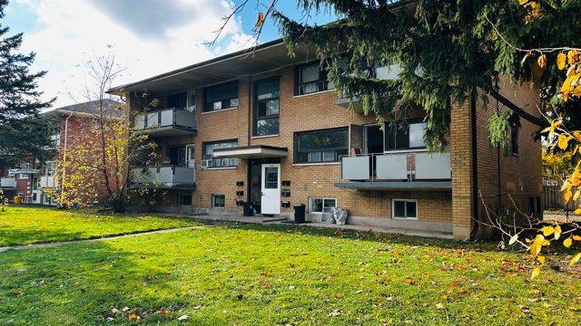 London, ON N5W 2R7,359 Hilton AVE E #4