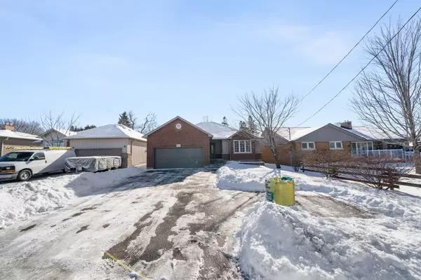 Oshawa, ON L1H 1J2,1247 King ST E