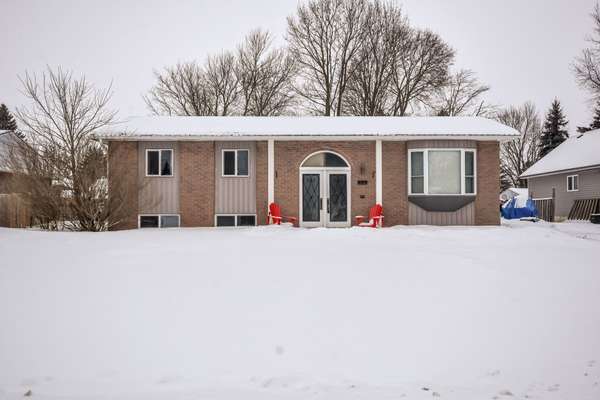 229 Sunset CRES, Innisfil, ON L9S 1J2