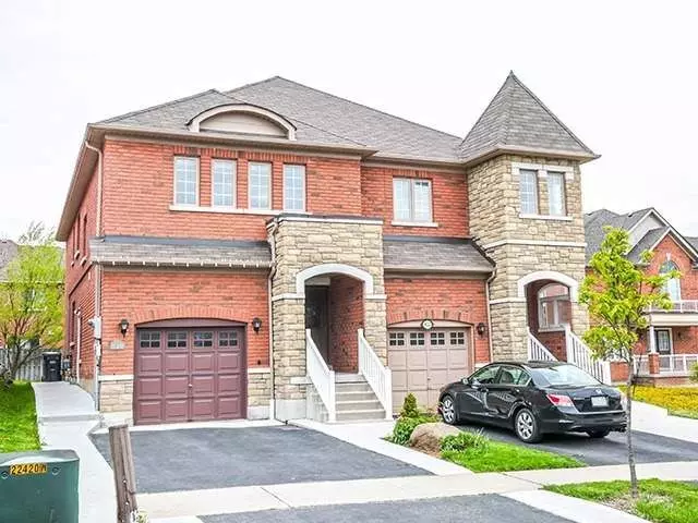 820 Othello CT, Mississauga, ON L5W 1H2