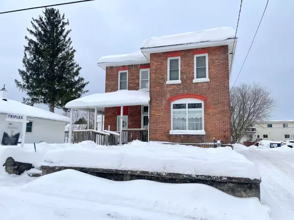 Penetanguishene, ON L9M 1L6,4 MARIA ST