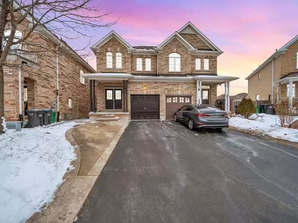 40 Delport Close, Brampton, ON L6P 3T3