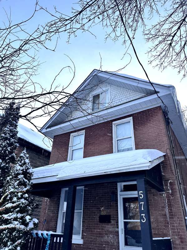 573 Bethune ST, Peterborough, ON K9H 3Z7