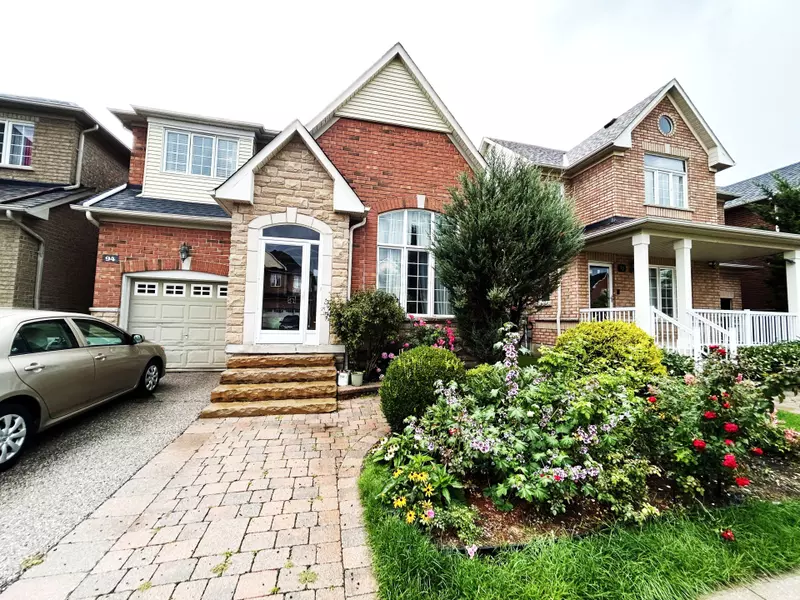 94 Barnwood DR, Richmond Hill, ON L4E 5A2