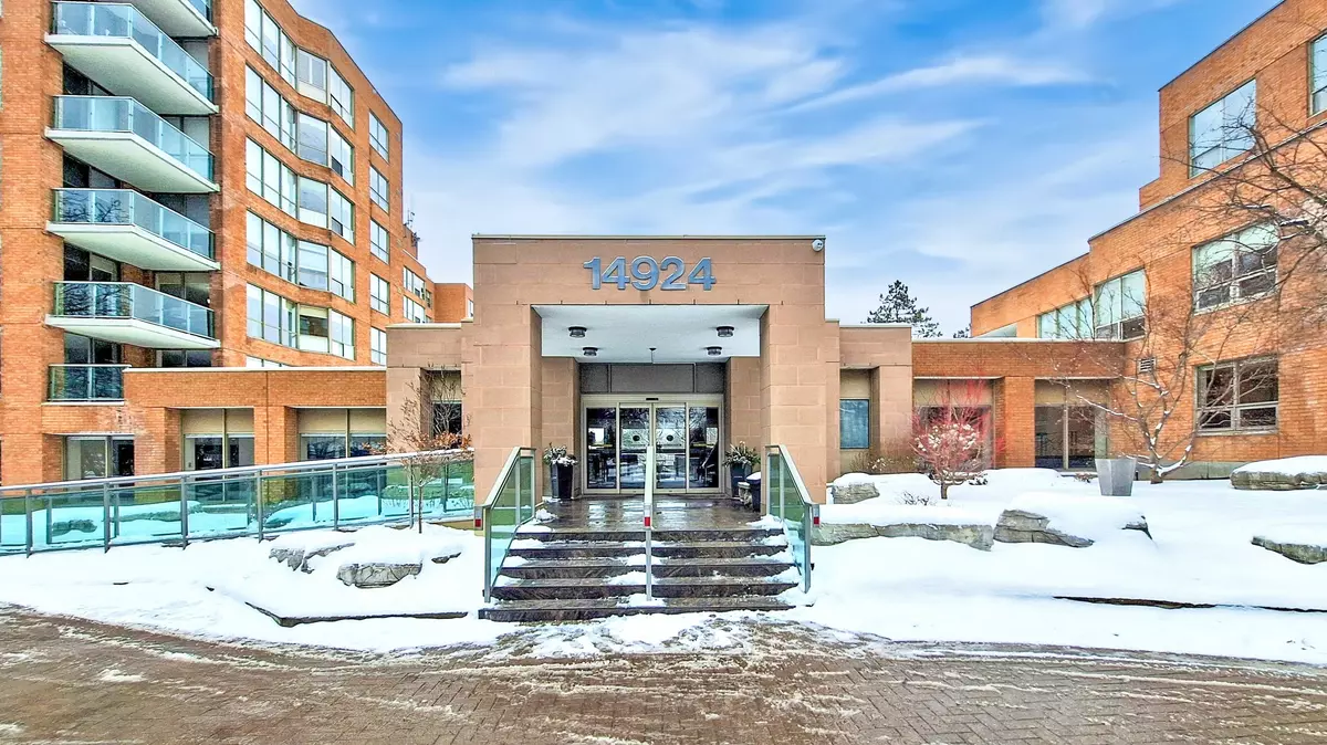 Aurora, ON L4G 6H7,14924 Yonge ST #120