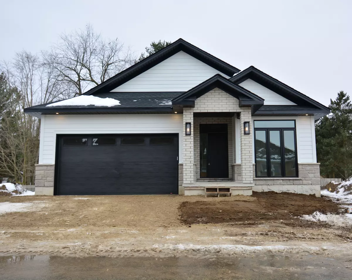 Strathroy-caradoc, ON N7G 2K2,430 Head ST #LOT 17