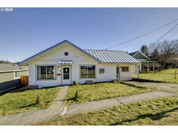 442 1ST AVE, Vernonia, OR 97064