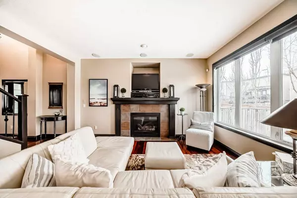 Calgary, AB T3R 0A5,224 Kincora PT NW