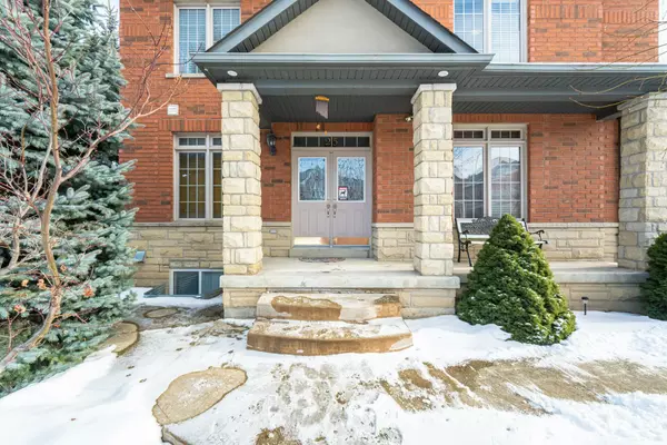 Brampton, ON L6P 1Y3,25 Laurentide CRES