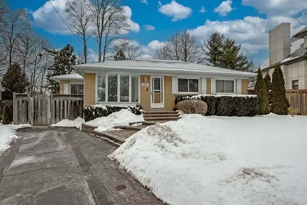 1381 Constance DR, Oakville, ON L6J 2T8