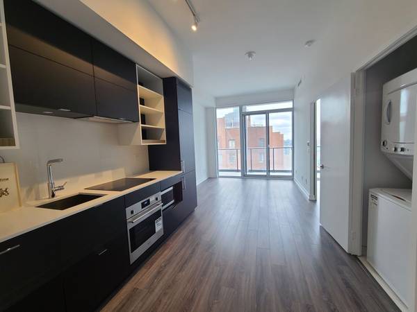 20 Edward ST #2113, Toronto C01, ON M5G 0C5