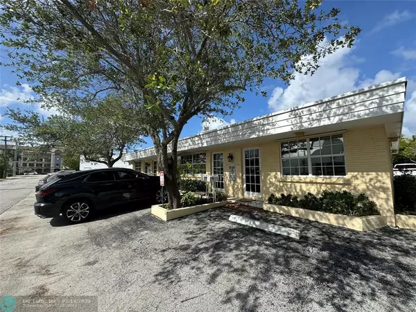 Wilton Manors, FL 33305,2450 NE 13th Ave