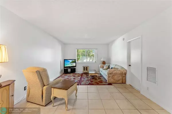 Wilton Manors, FL 33311,649 W Oakland Park Blvd  #110A