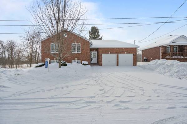 43 George ST, Clearview, ON L0M 1G0