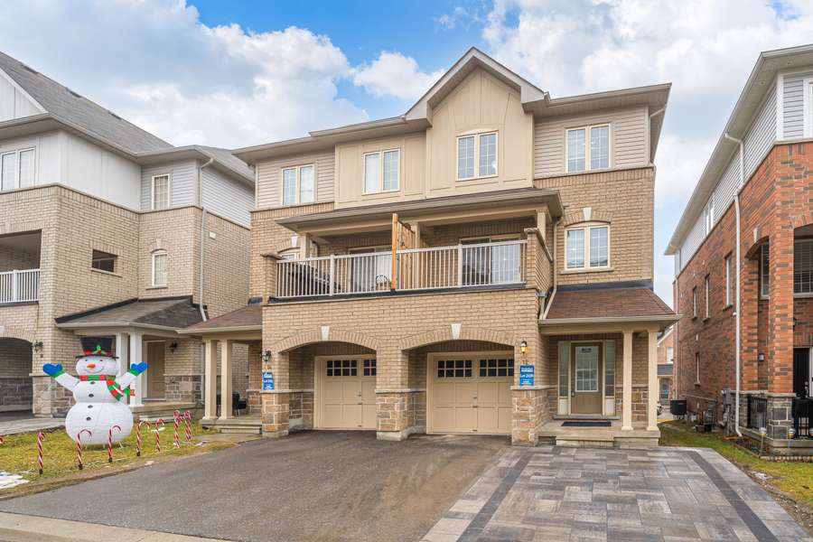 12 Camilleri RD, Ajax, ON L1Z 0T2