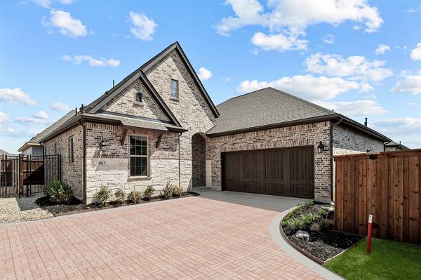 4817 Forest Crest Parkway, Arlington, TX 76005