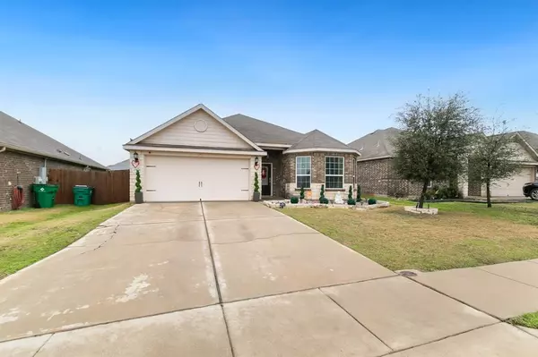 13628 Founders Lane, Crowley, TX 76036