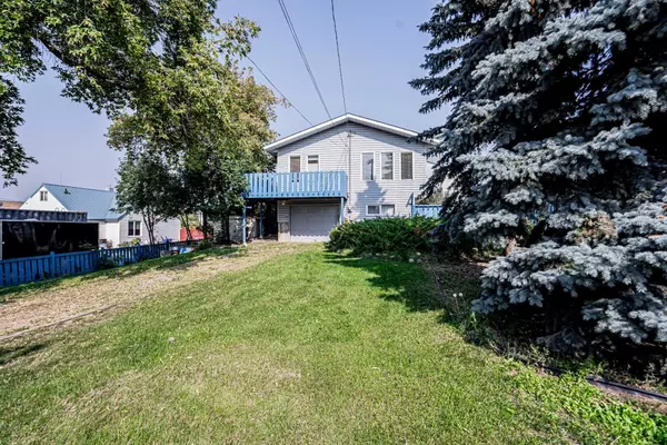 10113 100 AVE, Peace River, AB T8S 1R3