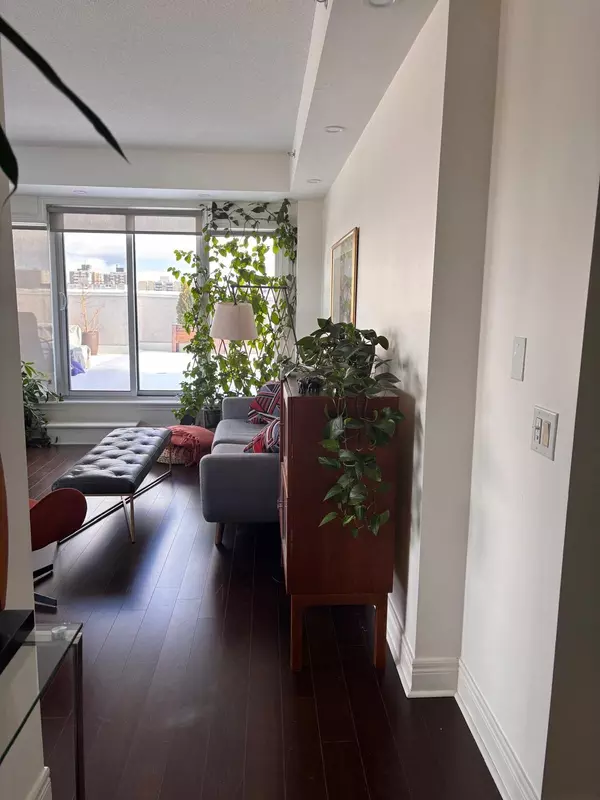 Toronto C06, ON M3H 2S7,701 Sheppard AVE W #712